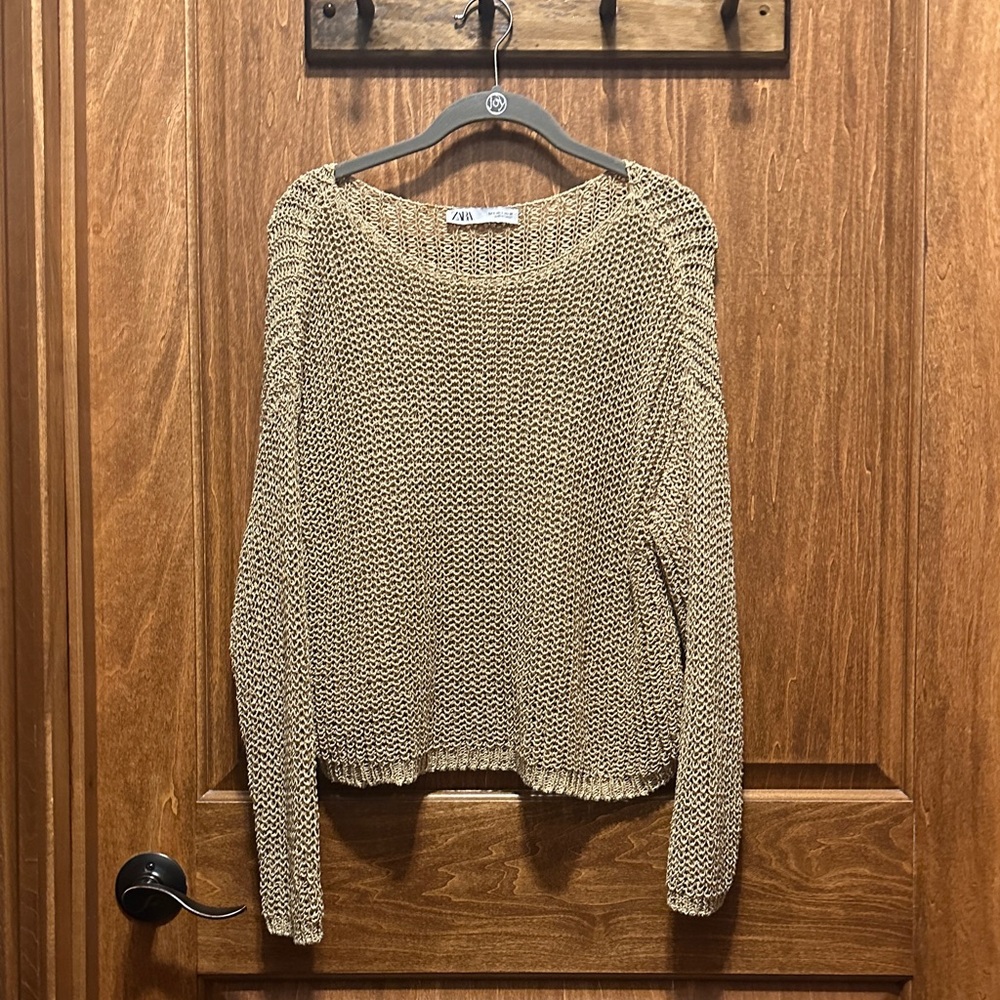 Zara Women's Tan Knit Crew Neck Sweater